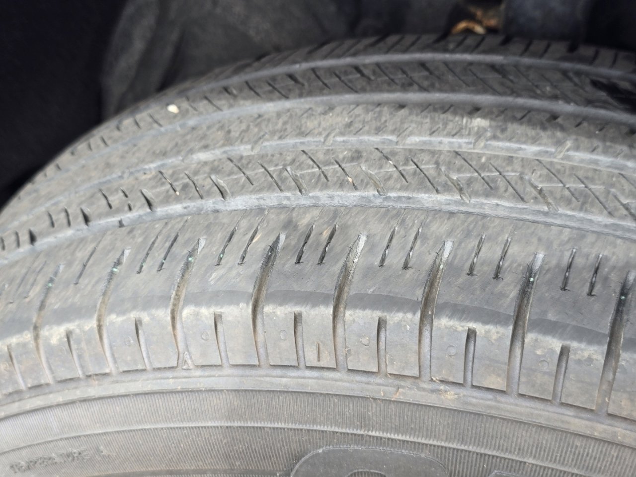 Used 2023 Toyota RAV4 XLE w/ Convenience Package image 10