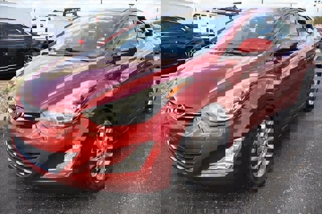 Used 2015 Hyundai Elantra SE w/ Option Group 02