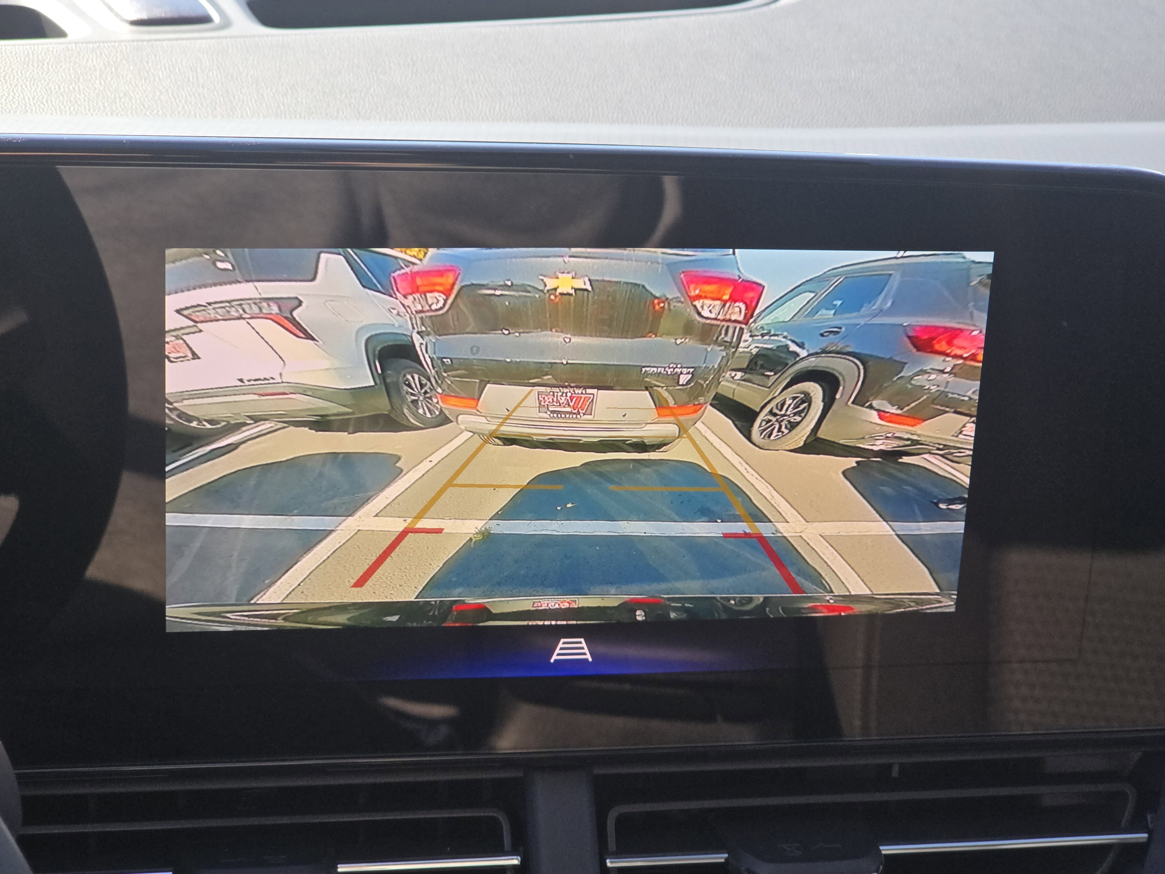 New 2026 Chevrolet Trax LT w/ Sunroof Package image 5