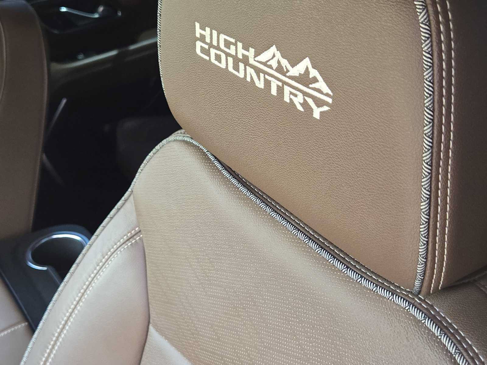 Certified 2023 Chevrolet Tahoe High Country AWD/4WD image 16