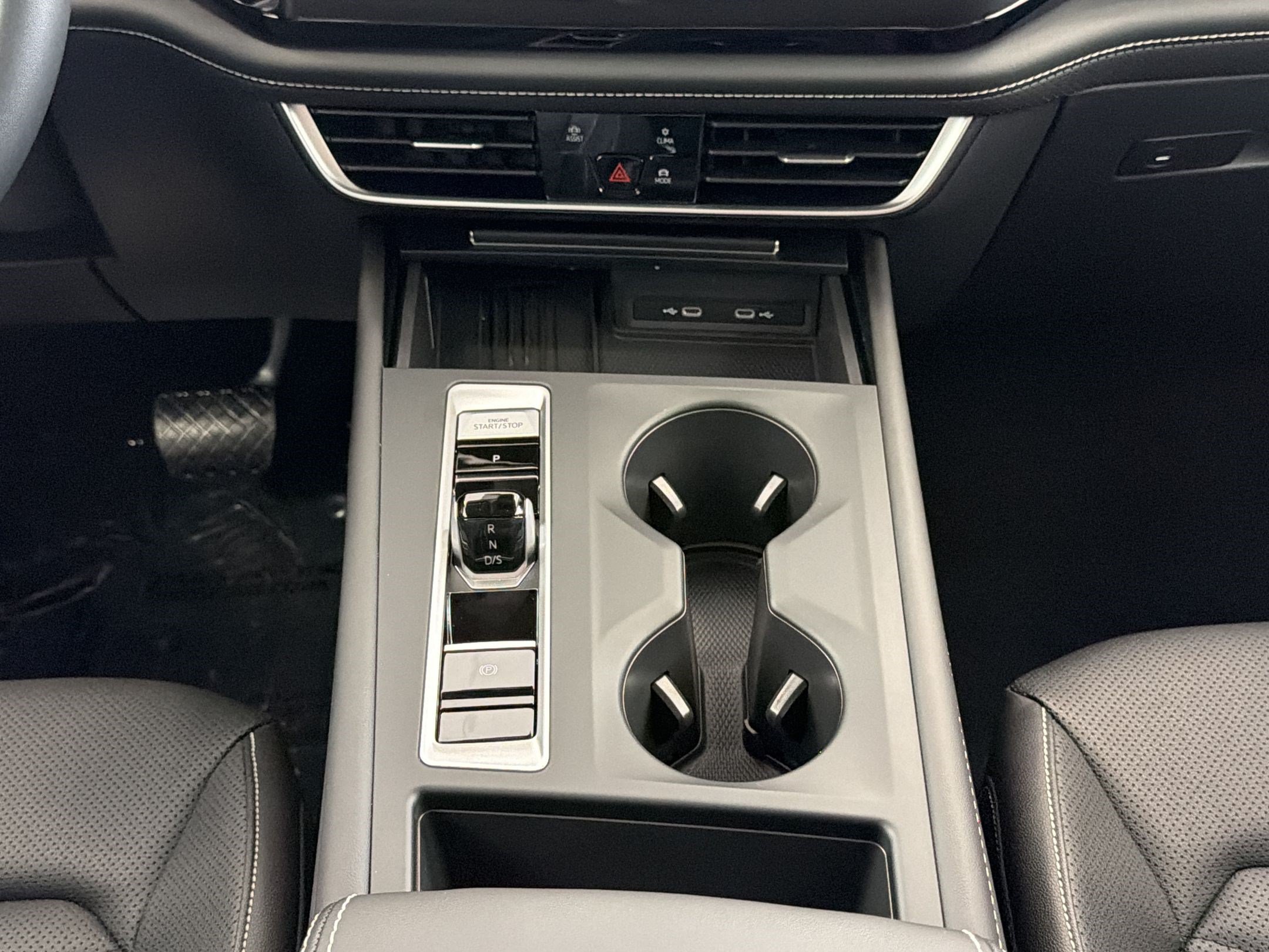 New 2026 Volkswagen Atlas SE FWD image 19