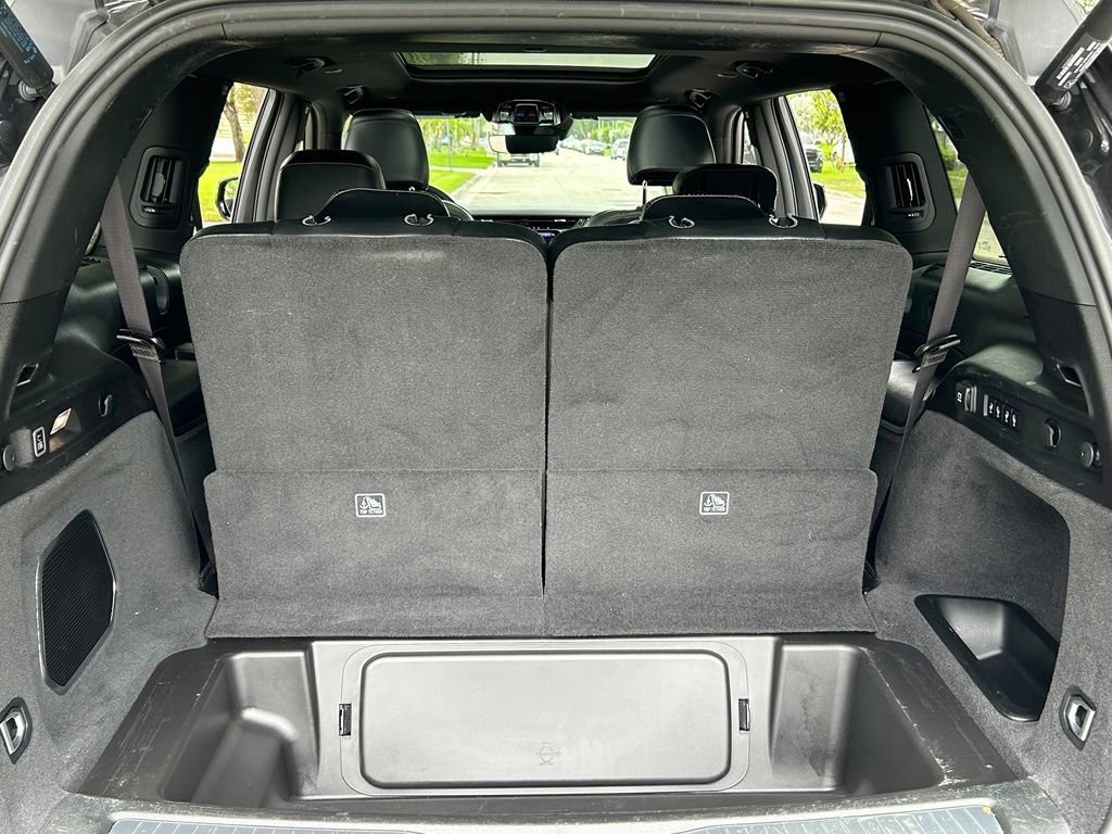 Used 2023 Jeep Grand Cherokee L Overland RWD image 43