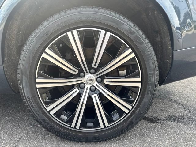 Certified 2023 Volvo XC90 B6 Plus AWD/4WD image 8
