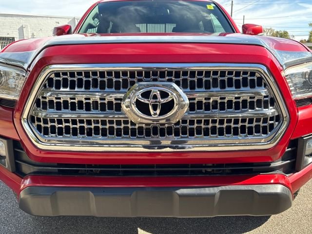 Used 2017 Toyota Tacoma TRD Off-Road image 42