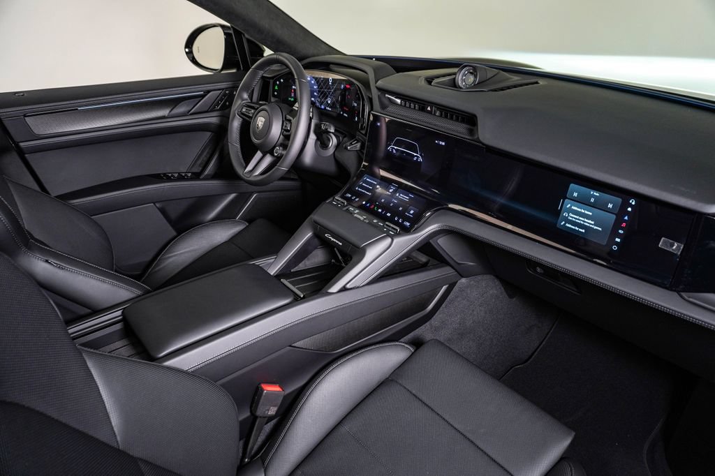 New 2026 Porsche Cayenne Turbo AWD/4WD image 15