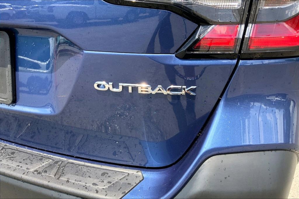 Used 2021 Subaru Outback Limited AWD/4WD image 23