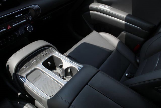 Used 2026 Hyundai Palisade Calligraphy image 16