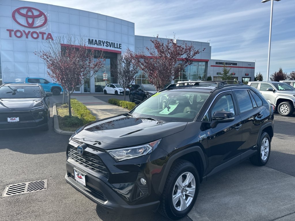 Used 2021 Toyota RAV4 XLE w/ Convenience Package