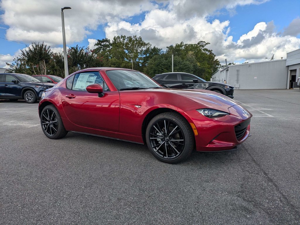 New 2026 MAZDA MX-5 Miata RF Grand Touring RWD image 2
