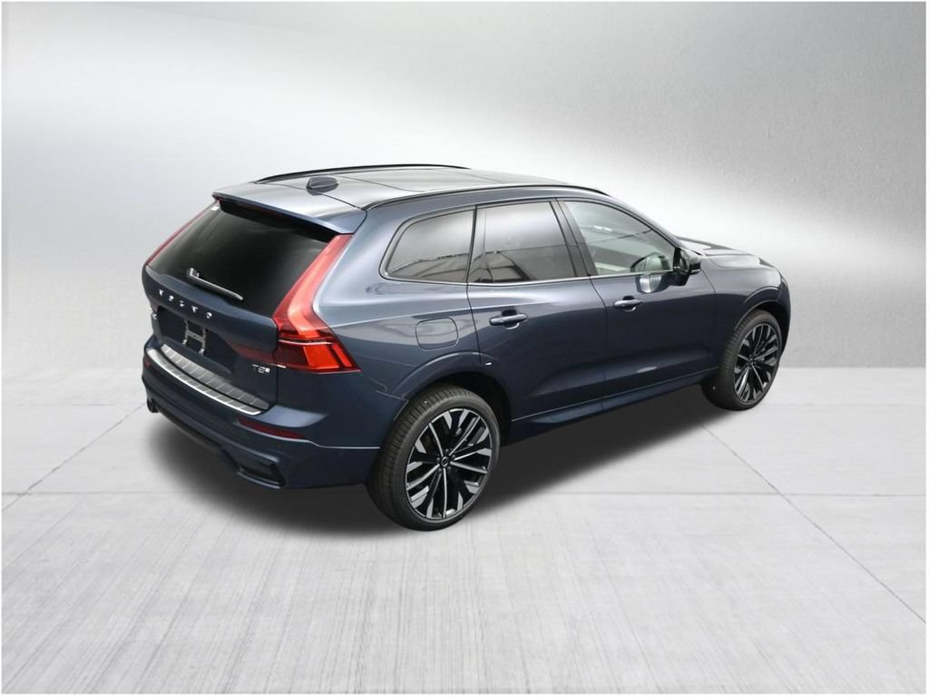 New 2026 Volvo XC60 T8 Ultra w/ Protection Package Premier AWD/4WD image 17