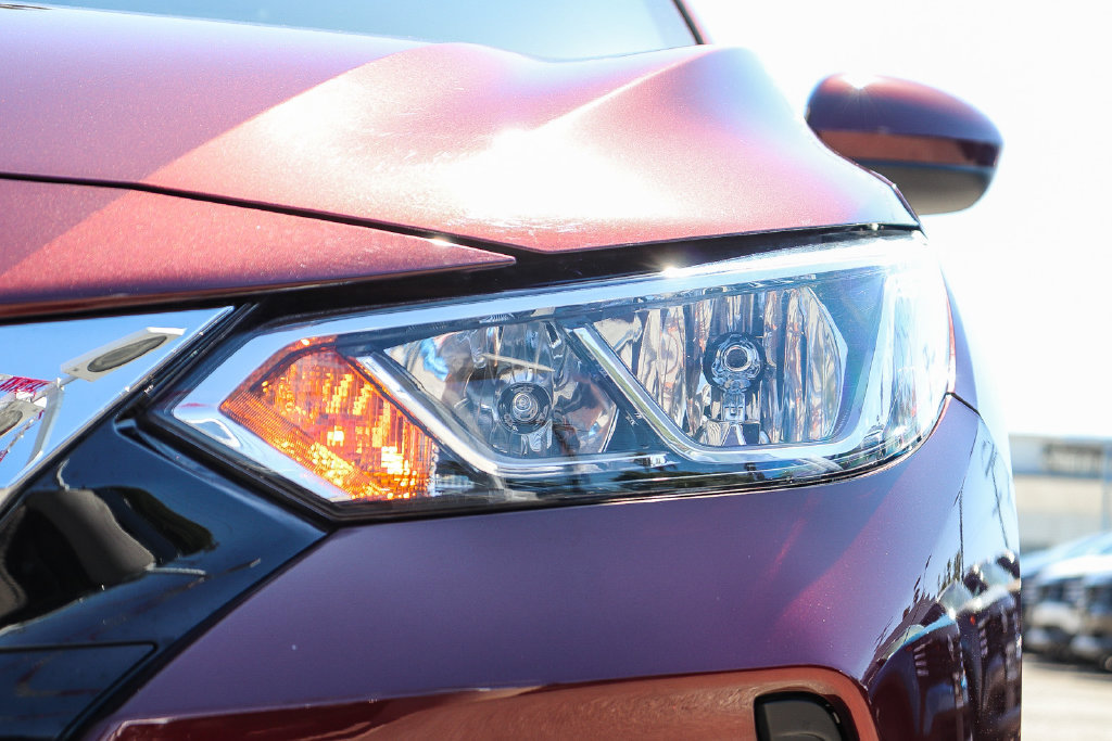 Used 2023 Nissan Sentra SV FWD image 4