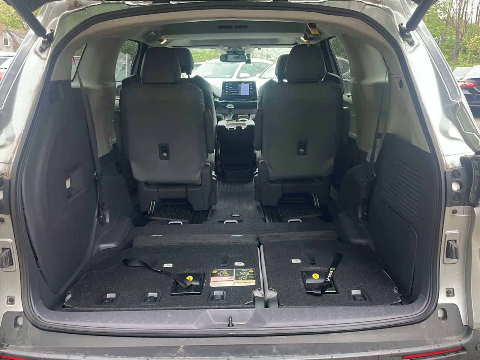 Used 2021 Toyota Sienna XLE w/ XLE Plus Package AWD/4WD image 10