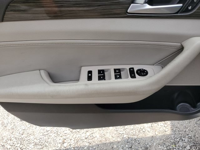 Used 2015 Hyundai Sonata Limited w/ Option Group 06 FWD image 20