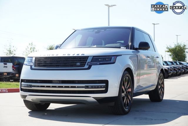 Used 2023 Land Rover Range Rover SE AWD/4WD image 3