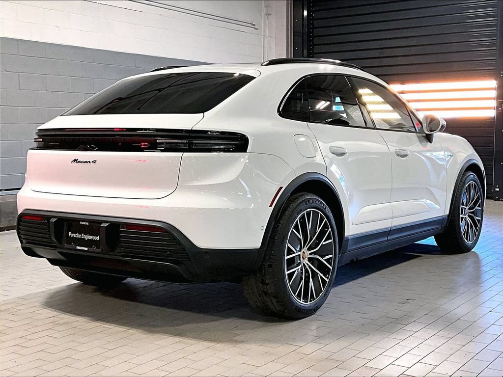 Used 2026 Porsche Macan 4 Electric AWD/4WD image 24