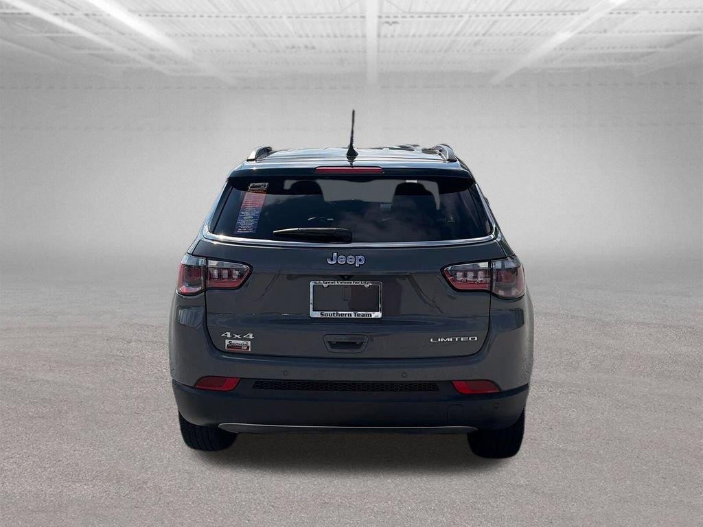 Used 2024 Jeep Compass Limited AWD/4WD image 5
