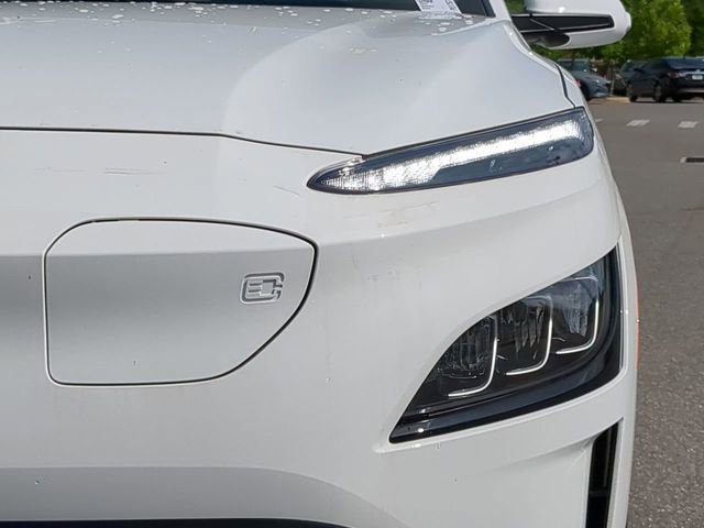 Used 2023 Hyundai Kona Limited image 10