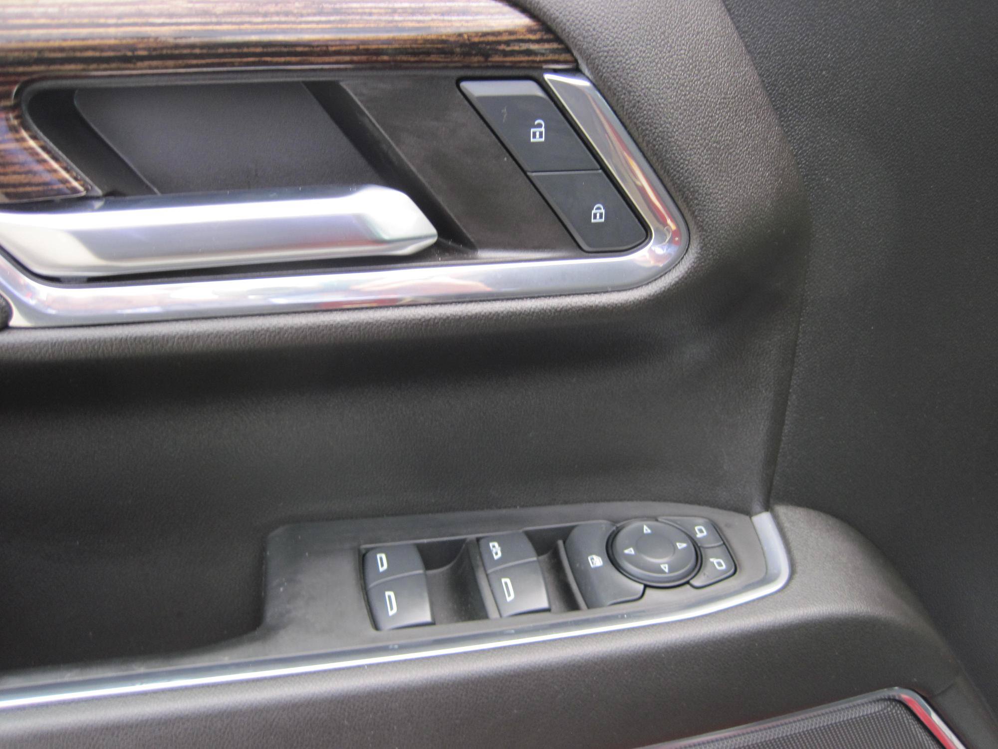 Used 2024 GMC Sierra 1500 Elevation w/ LPO, Elevation Black Package AWD/4WD image 17