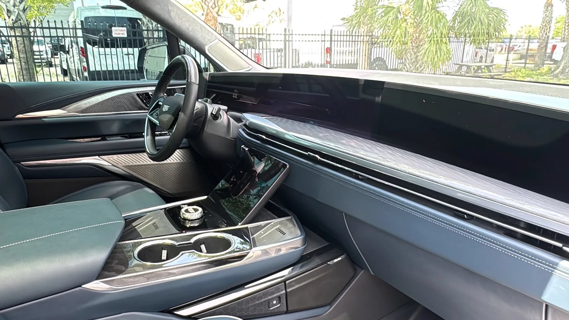 Used 2026 Cadillac Escalade IQL Sport 2 AWD/4WD image 9