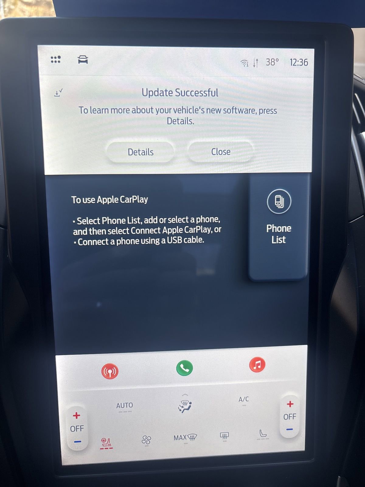 Certified 2022 Ford Edge SEL w/ Convenience Package image 27