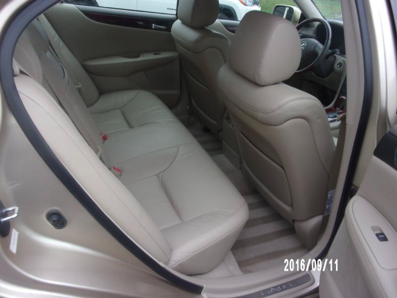 Used 2002 Lexus ES 330 FWD image 9