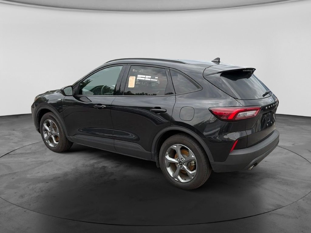 Used 2025 Ford Escape ST-Line FWD image 7