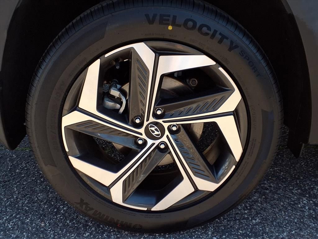 Used 2022 Hyundai Tucson SEL w/ Convenience + Premium Package image 3