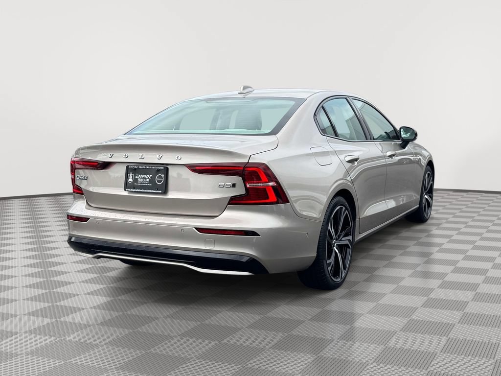 Certified 2024 Volvo S60 B5 Plus w/ Climate Package AWD/4WD image 4