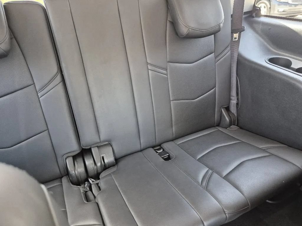 Used 2018 Cadillac Escalade Luxury RWD image 23