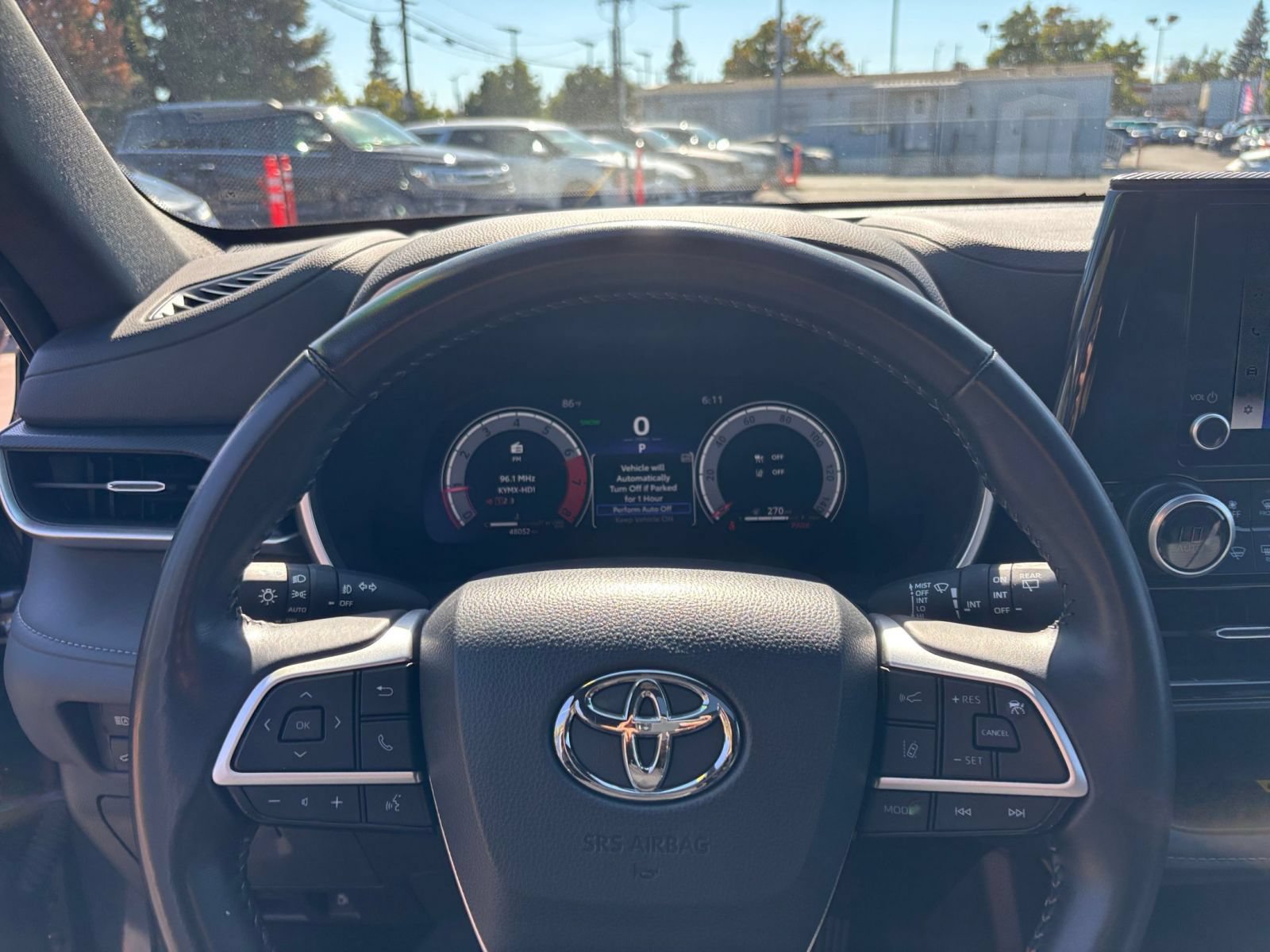 Used 2025 Toyota Highlander XSE AWD/4WD image 29