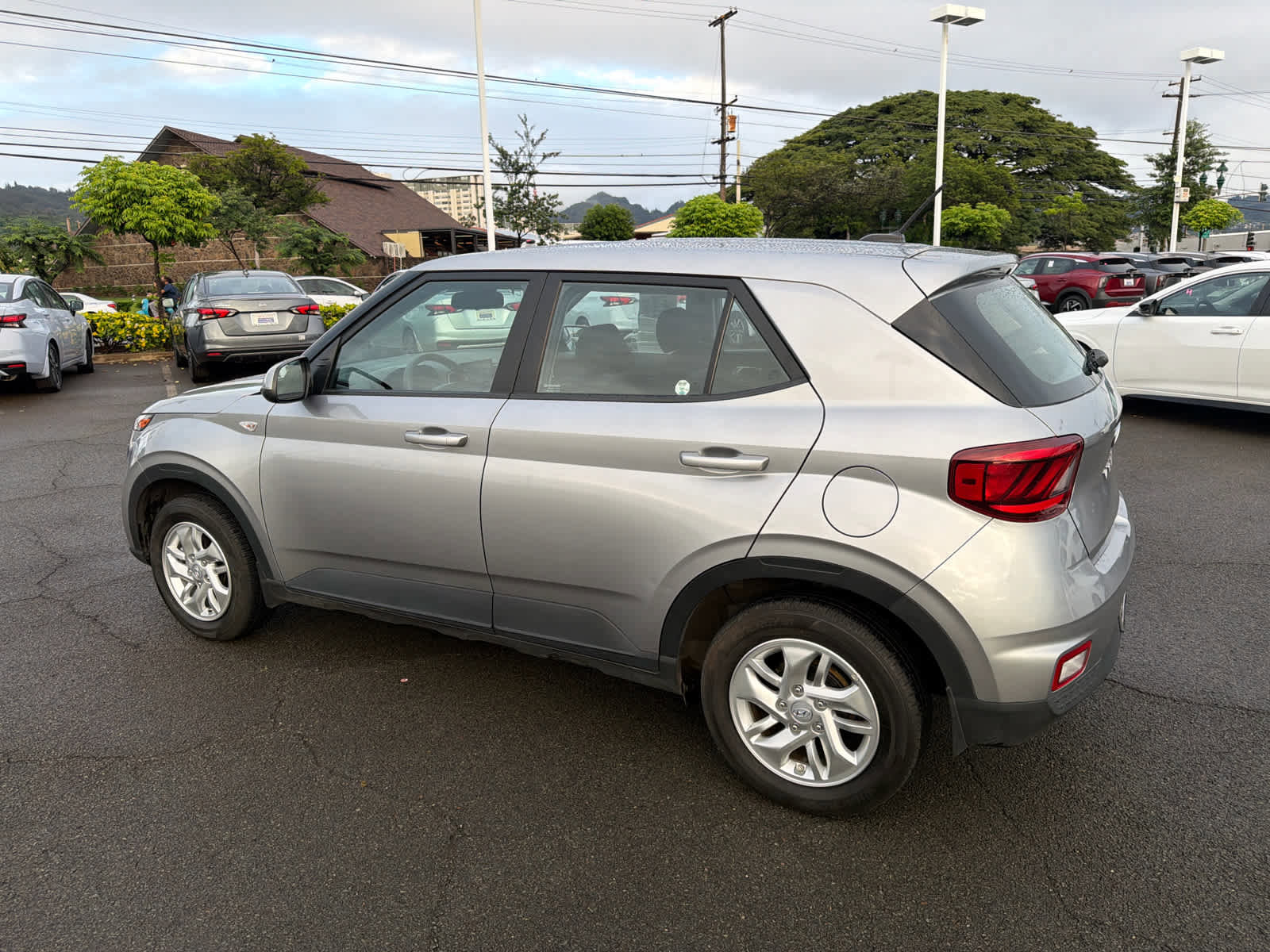 Used 2024 Hyundai Venue SE image 4