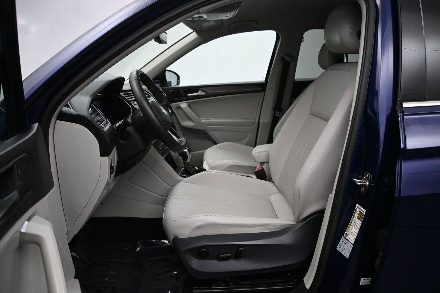 Used 2022 Volkswagen Tiguan SE AWD/4WD image 7
