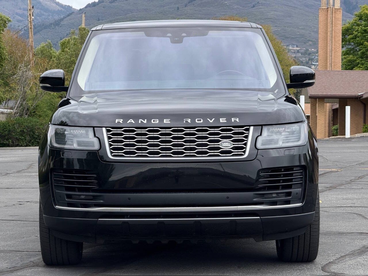 Used 2019 Land Rover Range Rover HSE AWD/4WD image 2