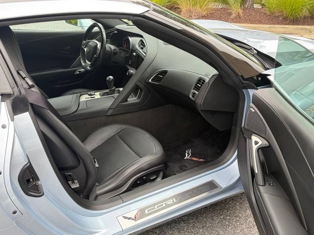 Used 2017 Chevrolet Corvette Stingray Coupe RWD image 29