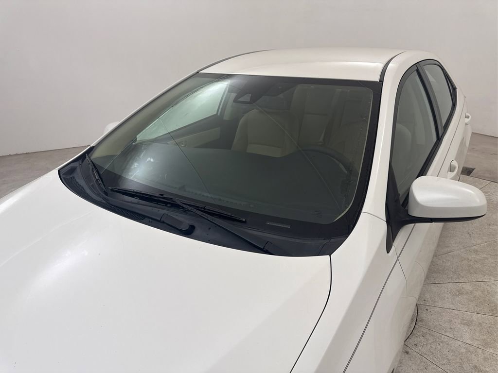 Used 2017 Toyota Corolla LE FWD image 14
