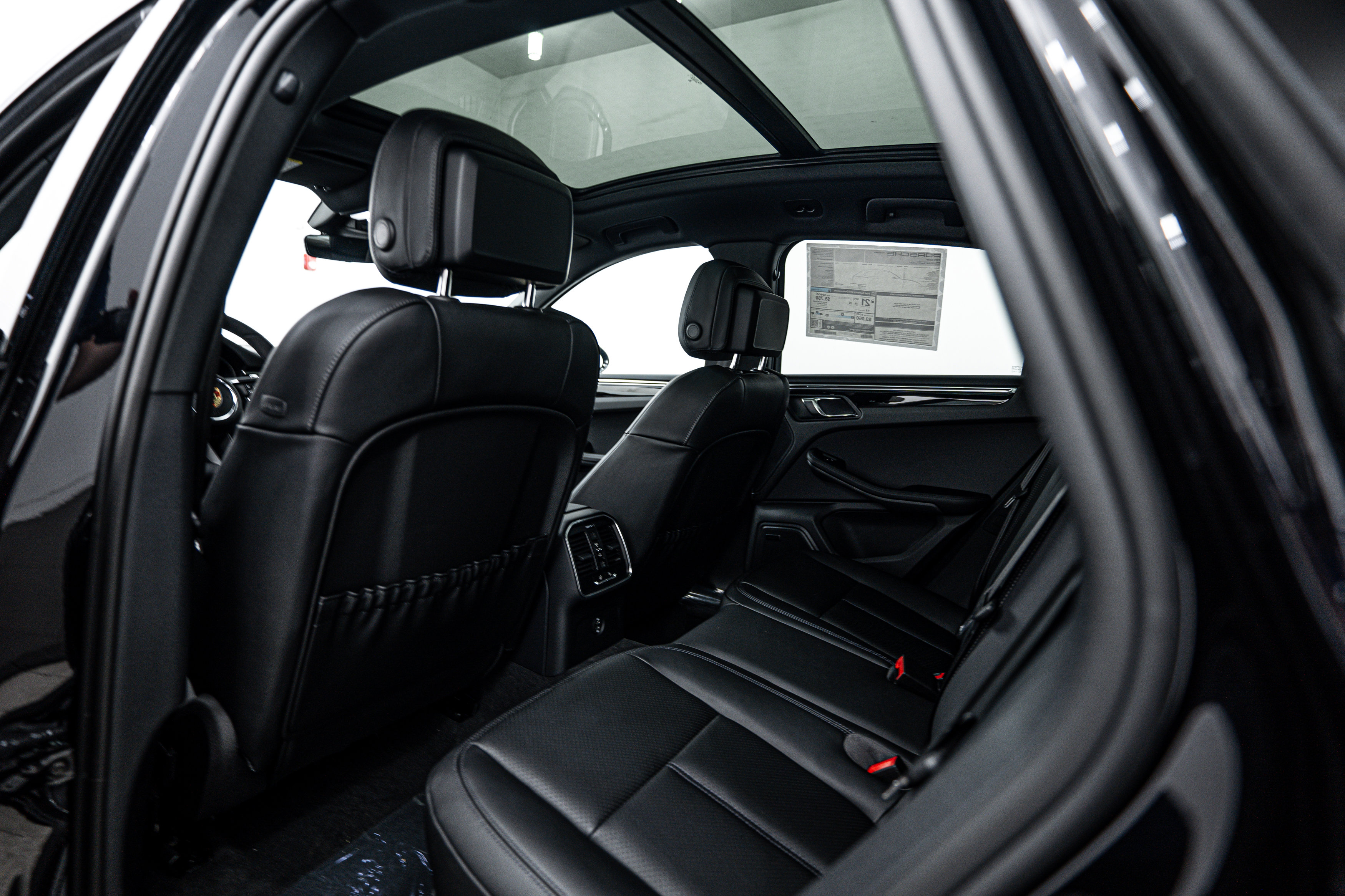 New 2025 Porsche Macan image 22