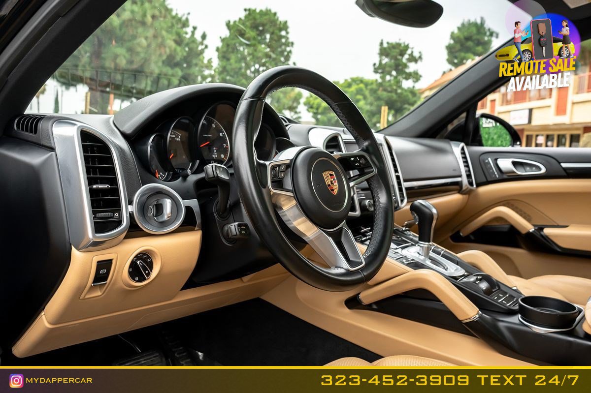 Used 2018 Porsche Cayenne Platinum Edition w/ Premium Package AWD/4WD image 9