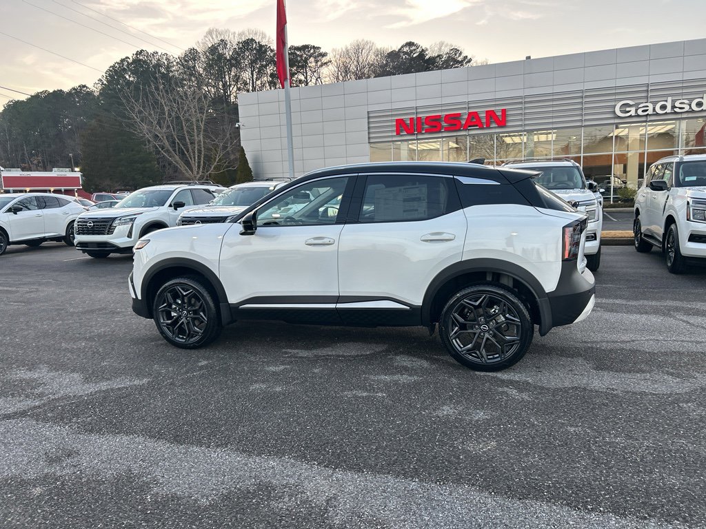 New 2026 Nissan Kicks SR image 7