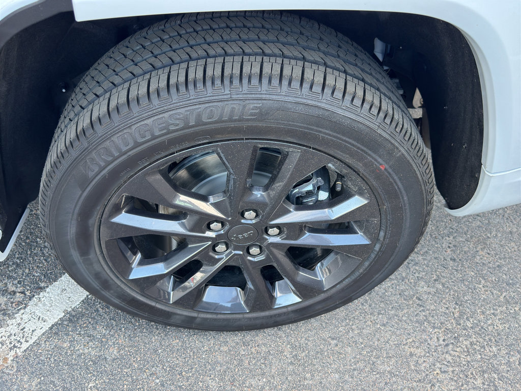 New 2026 Jeep Grand Cherokee L Limited AWD/4WD image 35