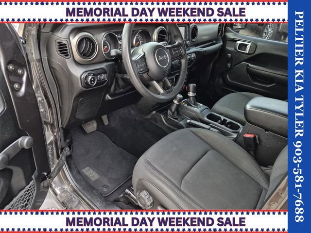 Used 2021 Jeep Gladiator Sport AWD/4WD image 17