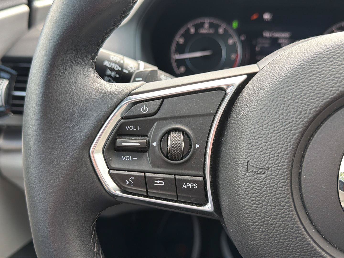 Used 2024 Acura RDX w/ Technology Package AWD/4WD image 13
