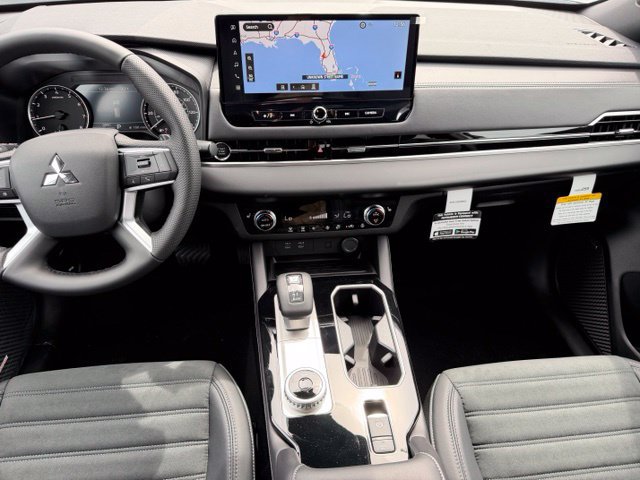 New 2026 Mitsubishi Outlander LE FWD image 16