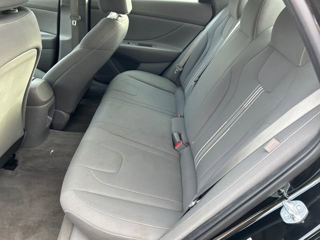 Used 2024 Hyundai Elantra SEL image 18