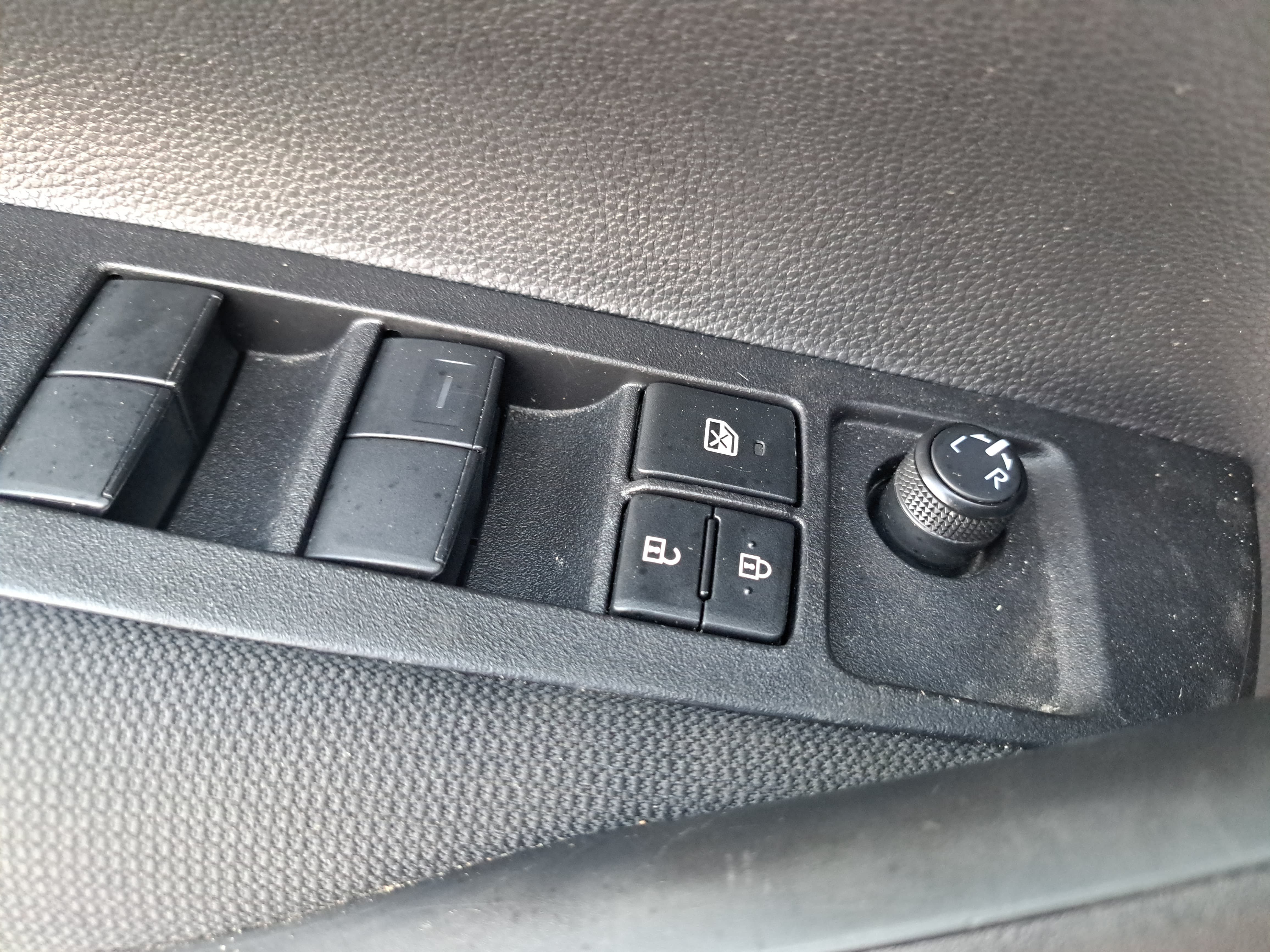 Used 2026 Toyota Corolla LE FWD image 25