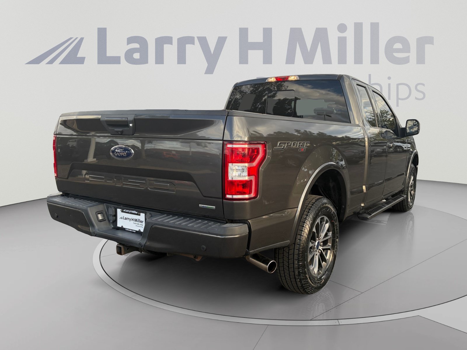 Used 2018 Ford F150 XLT w/ Equipment Group 302A Luxury AWD/4WD image 5