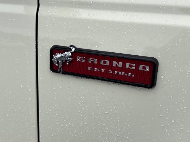 Used 2026 Ford Bronco Outer Banks w/ Sasquatch Package AWD/4WD image 13