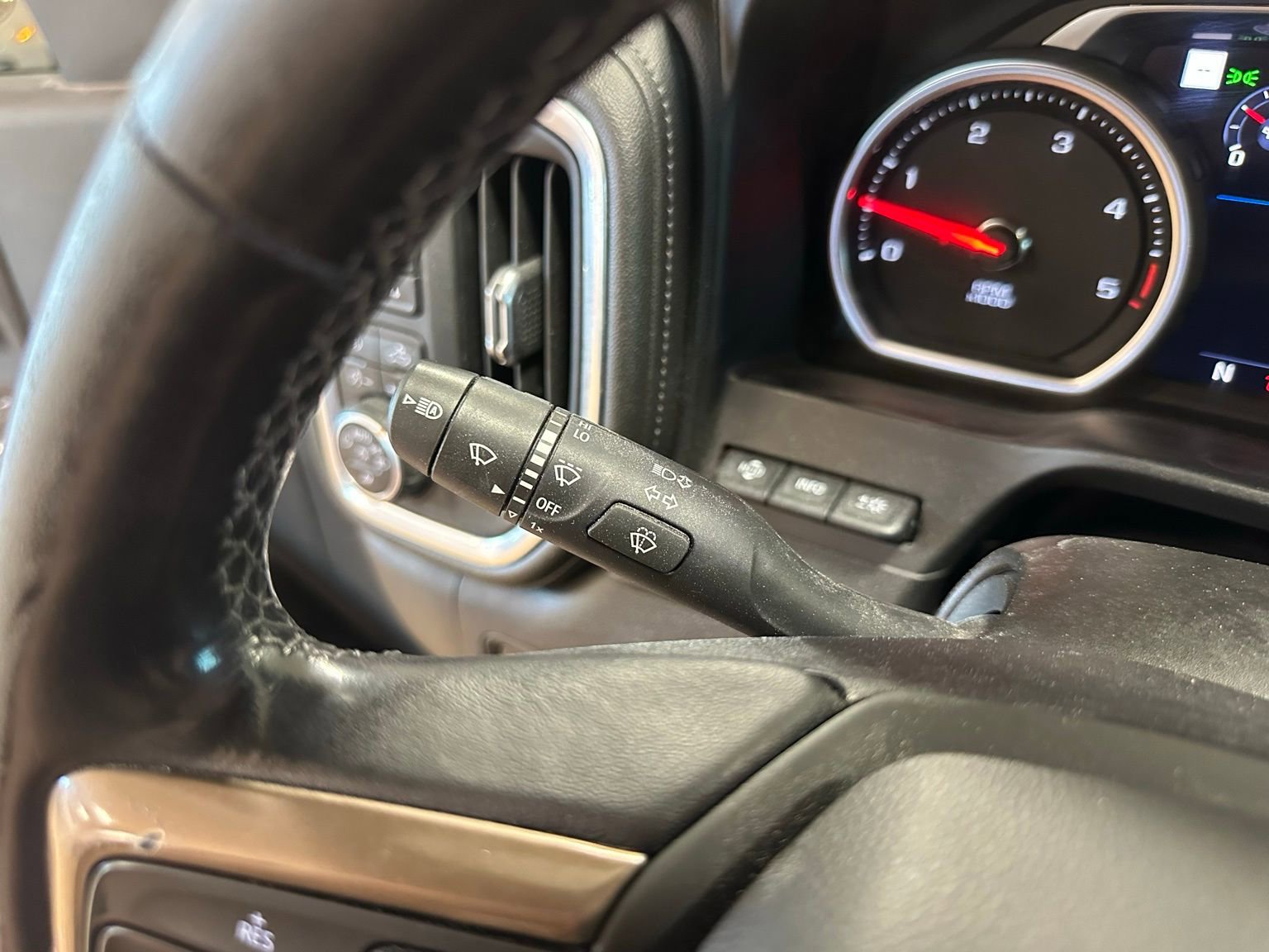 Used 2021 Chevrolet Silverado 3500 High Country image 20