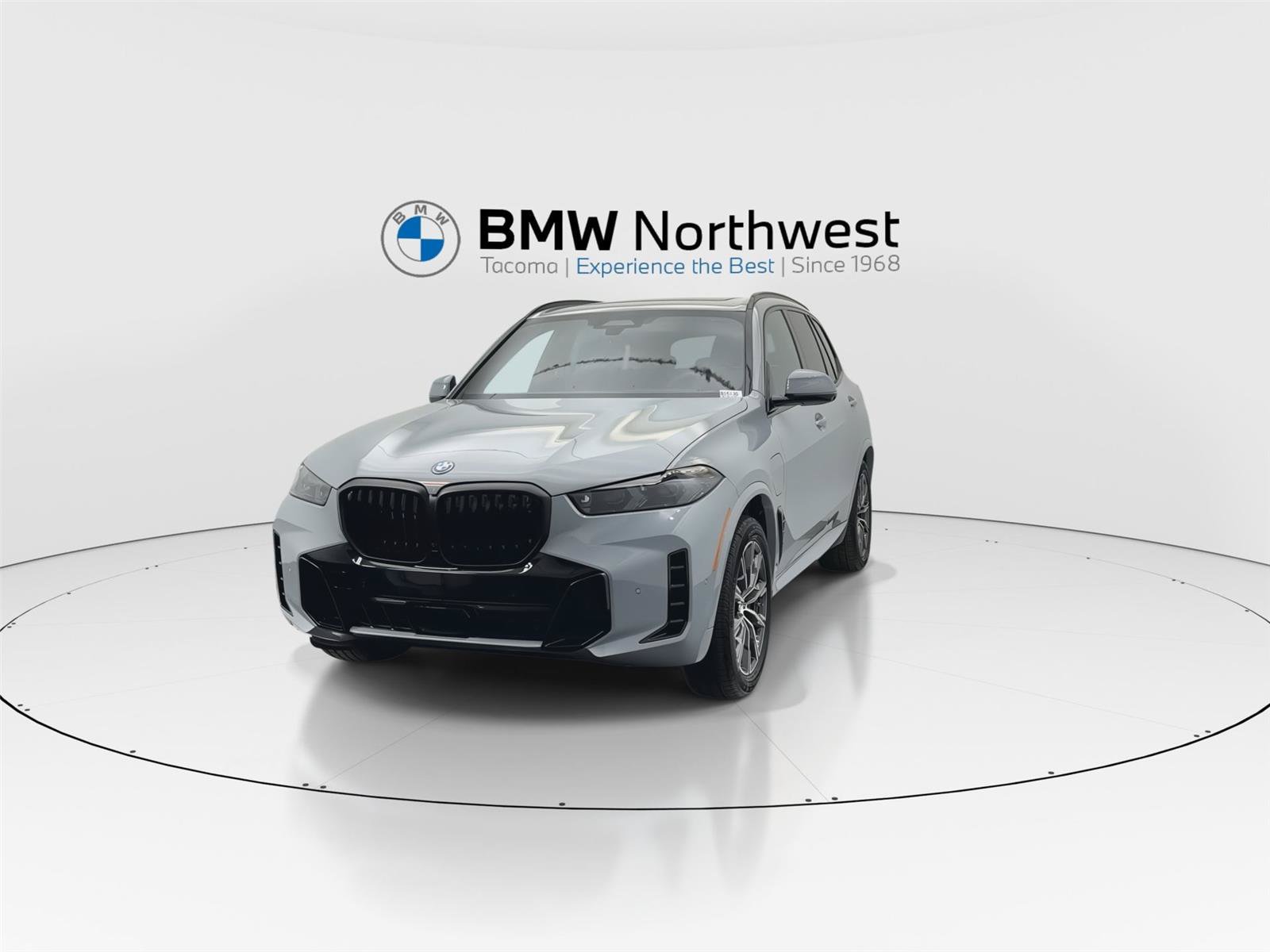 New 2026 BMW X5 xDrive50e w/ Executive Package AWD/4WD image 8
