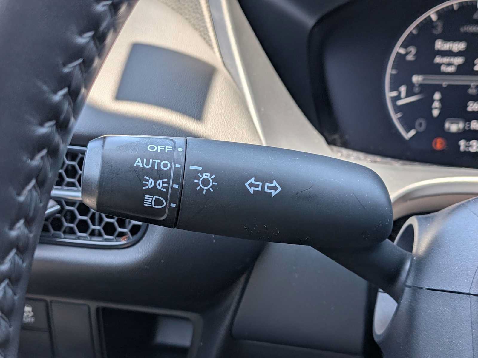 Certified 2024 Honda HR-V EX-L image 25