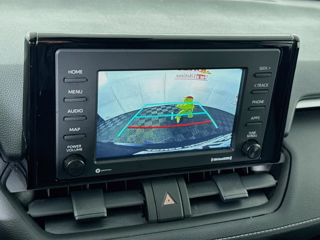 Certified 2022 Toyota RAV4 LE AWD/4WD image 6